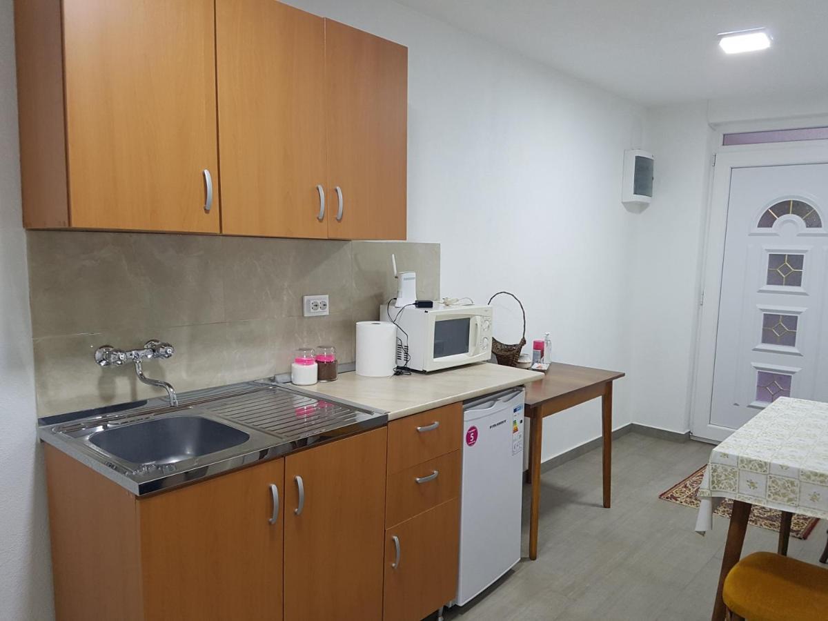 M Apartments, Bogorodica,
